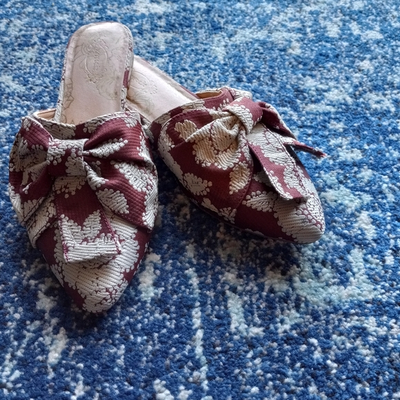 Valentina Chic Romantic Slide Burgundy & Silver Floral print Mule Sz 7 - Picture 2 of 6